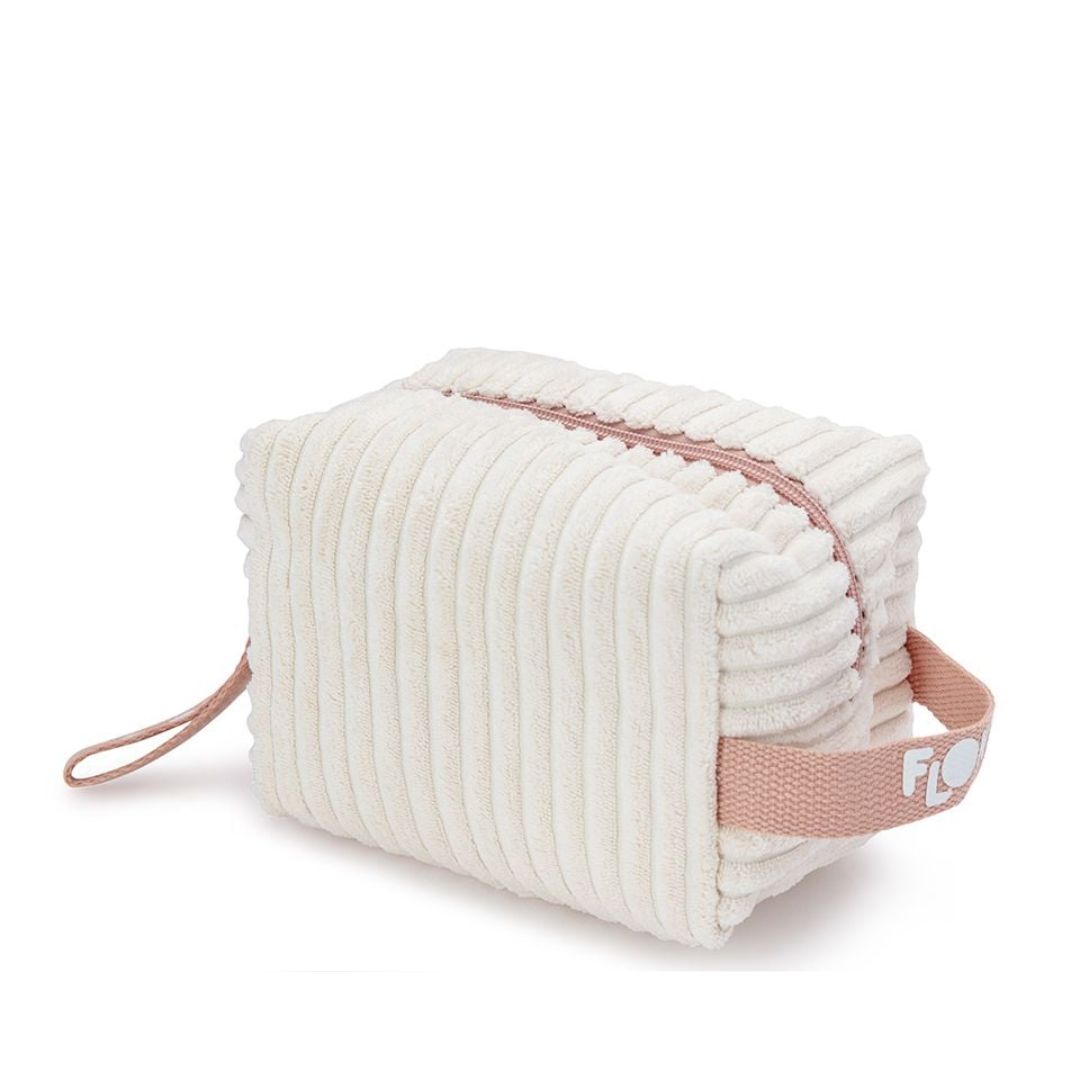 Flow Boho Fluffy Makeup Bag תיק ביוטי פלאפי