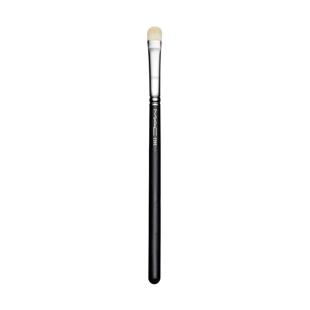 Eye Shader Brush 239s מאק מברשת איפור פנים