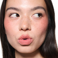 Powder Kiss Lip + Cheek Mousse מאק שפתון פאודר קיס ליפ וצ'יק מוס
