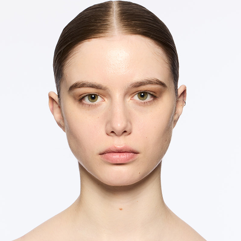 Studio Radiance Casual Skin Tint Stick מאק מייקאפ טינט בסטיק מועשר בסרום
