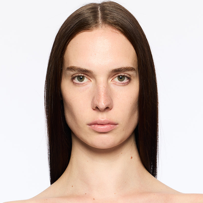 Studio Radiance Casual Skin Tint Stick מאק מייקאפ טינט בסטיק מועשר בסרום