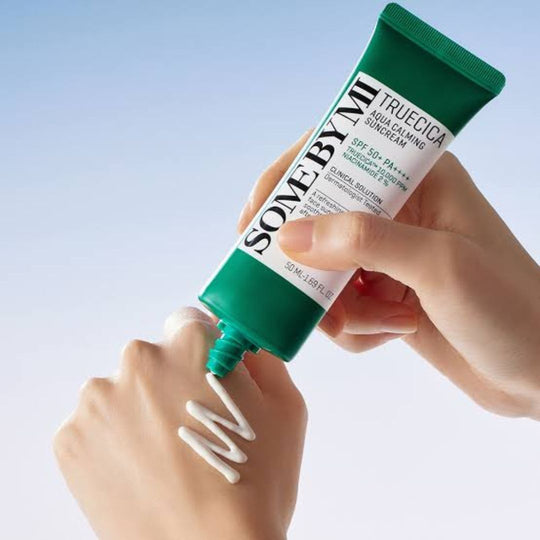 SOME BY MI Truecica Aqua Calming Suncream SPF50+ PA++++ קרם הגנה מרגיע