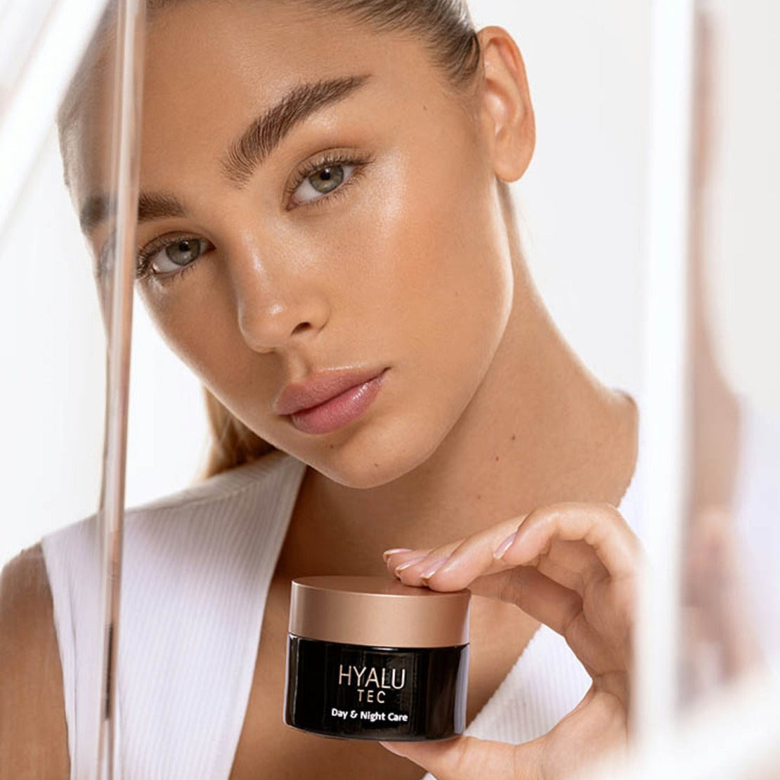 Hyalu Tec Day & Night Cream קרליין היילו קרם יום ולילה