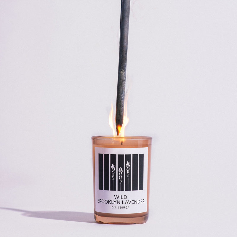 DS & Durga Wild Brooklyn Lavender Candle 198G דס דורגה נר ריחני ויילד ברוקלין לבנדר