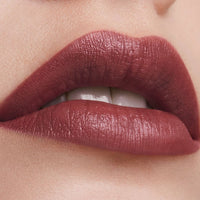 Estee Lauder Pure Color Creme Lipstick אסתי לאודר שפתון פיור קולור בגימור קרמי-סאטן