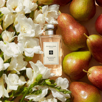 Jo Malone London English Pear & Freesia Hand & Body Lotion 250ml ג'ו מלון תחליב גוף וידיים אגס אנגלי ופרחי פרזיה