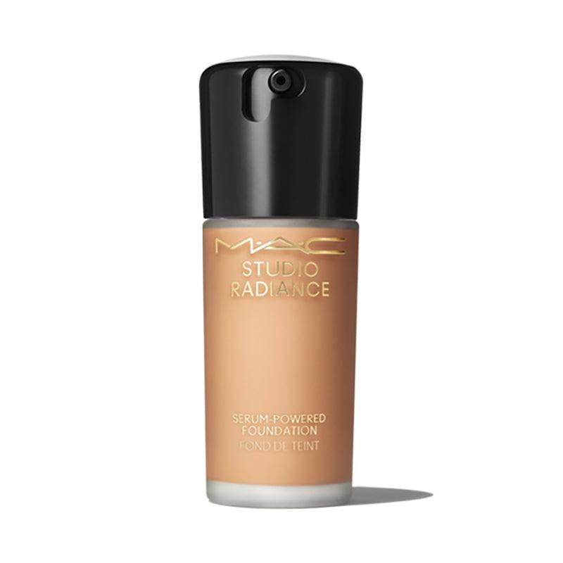 Mac Studio Radiance Serum-Powered Foundation מאק מייקאפ סרום בעל רכיבי טיפוח עוצמתיים - GLAM42